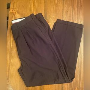 Men’s dress pants 40x30 Roundtree&Yourke easy care